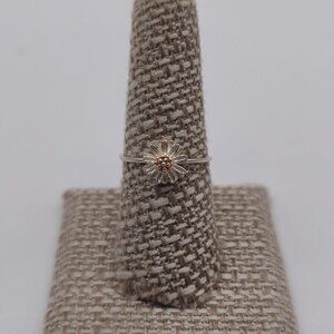 Size 8 Sterling Silver Cute Daisy Flower Ring A2418